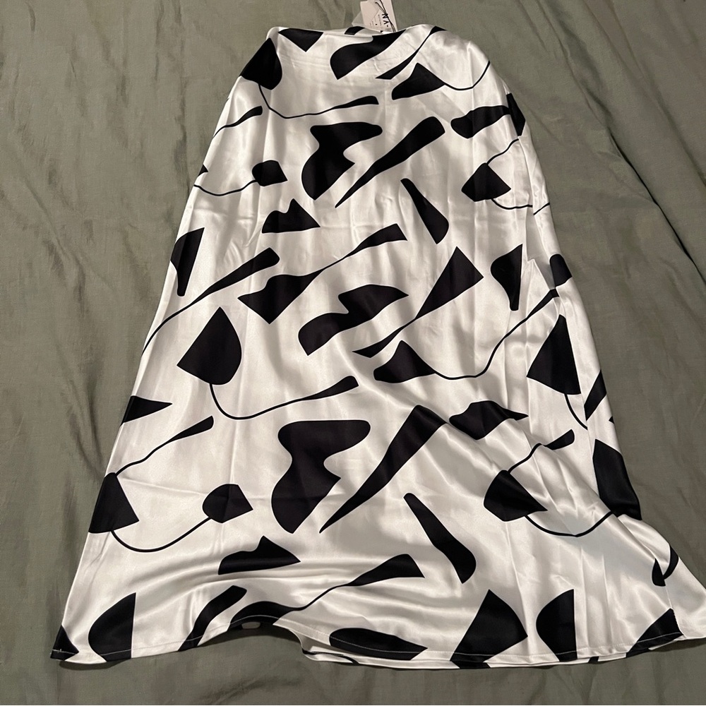 NWT NA-KD Satin Midi Skirt